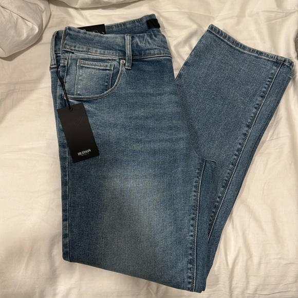 Hudson Ladies' Slim Straight Leg Jean,  NEW! ✨ - Picture 6 of 11